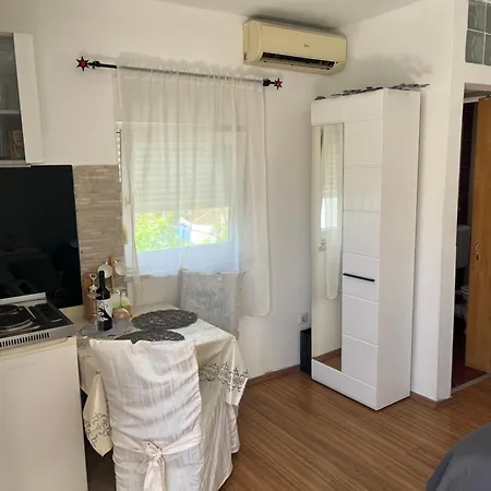 Delux Vele Apartman *